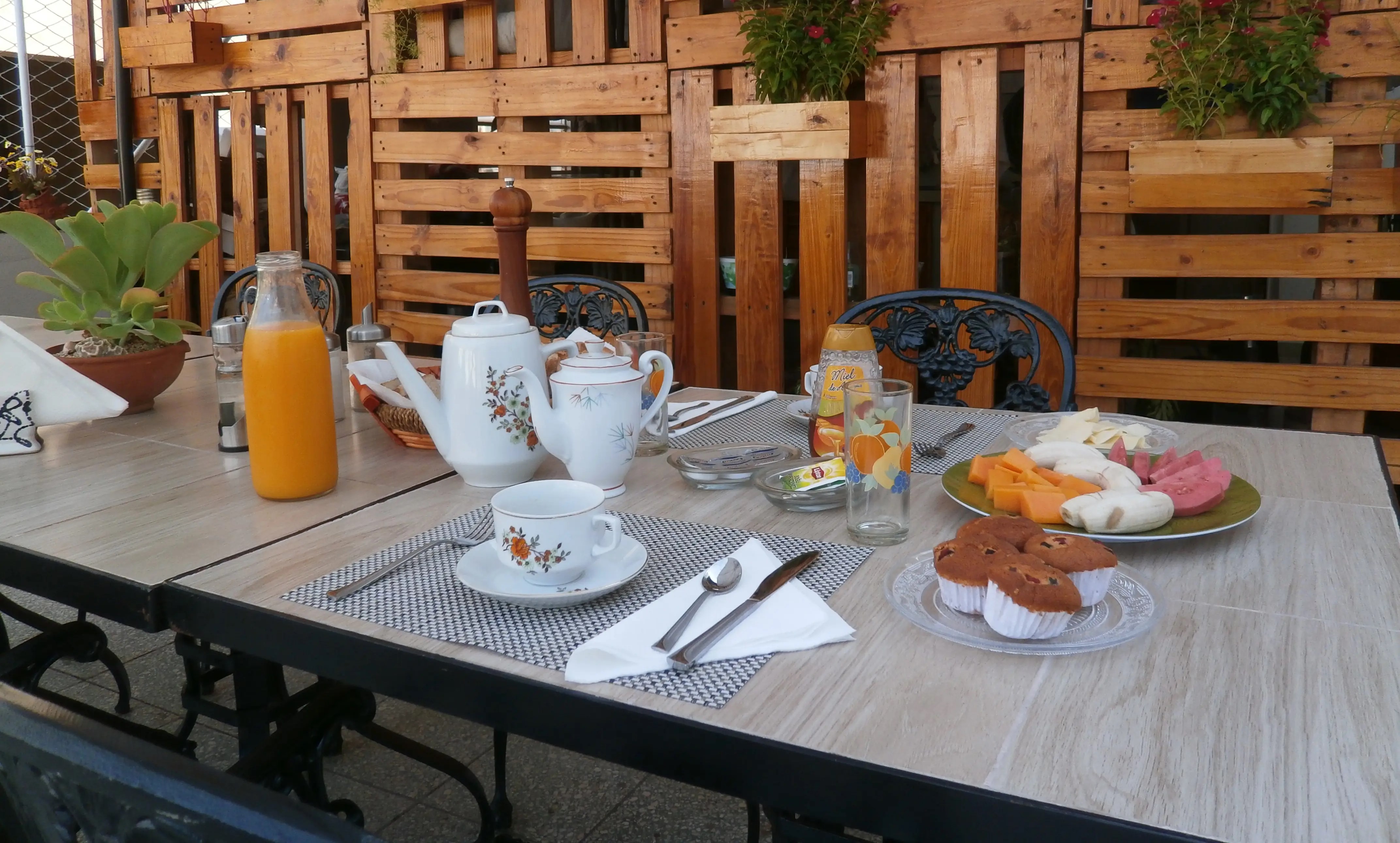 desayuno en el hostal